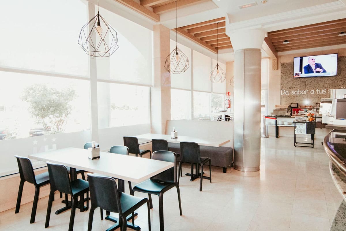 HADE_cafeteria4